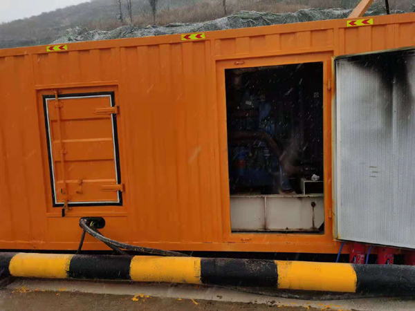 应县发电机出租 柴油发电机组电压低报警怎么办？